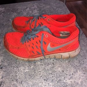 Nike tennis shoes